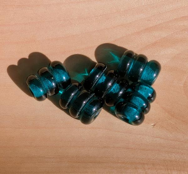 Glass bead Haithabu petrol green segment bead